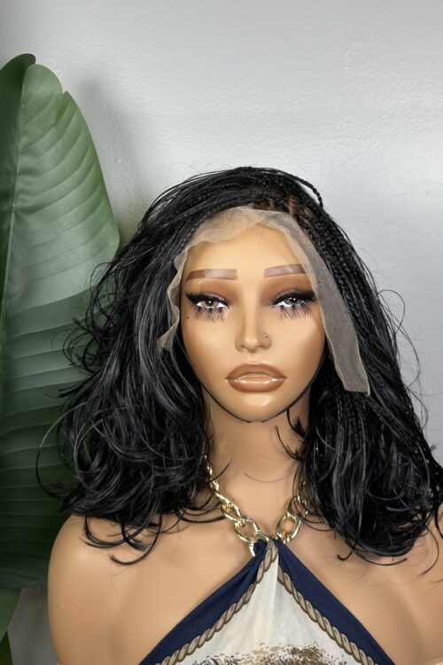 SASHA – PERRUQUE EN TRESSES MINI BOHO STYLE NATUREL & TENDANCE