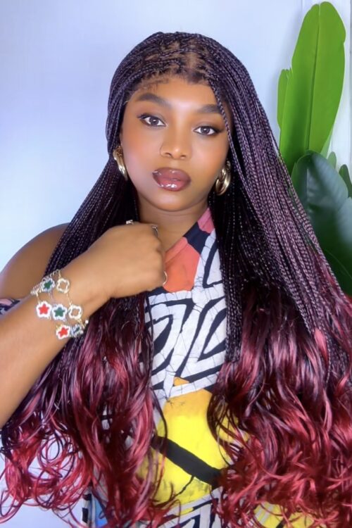 ELVIRA – PERRUQUE EN TRESSE FRENCH CURLY- BOURGOGNE